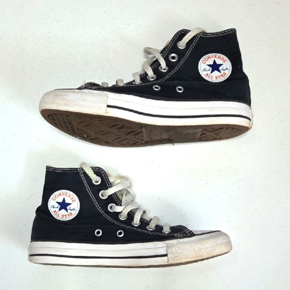 Converse Chuck Taylor All Star High Top Navy Blue Men 4 / Women 6 GUC